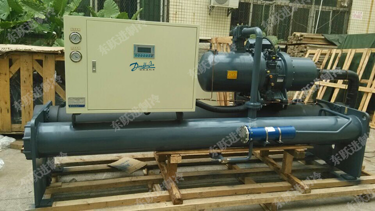 水冷螺桿式冷水機(jī) 水冷螺桿式冷水機(jī)